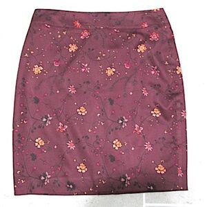NWT LOFT Dark Red Floral Pencil Skirt, Size 6